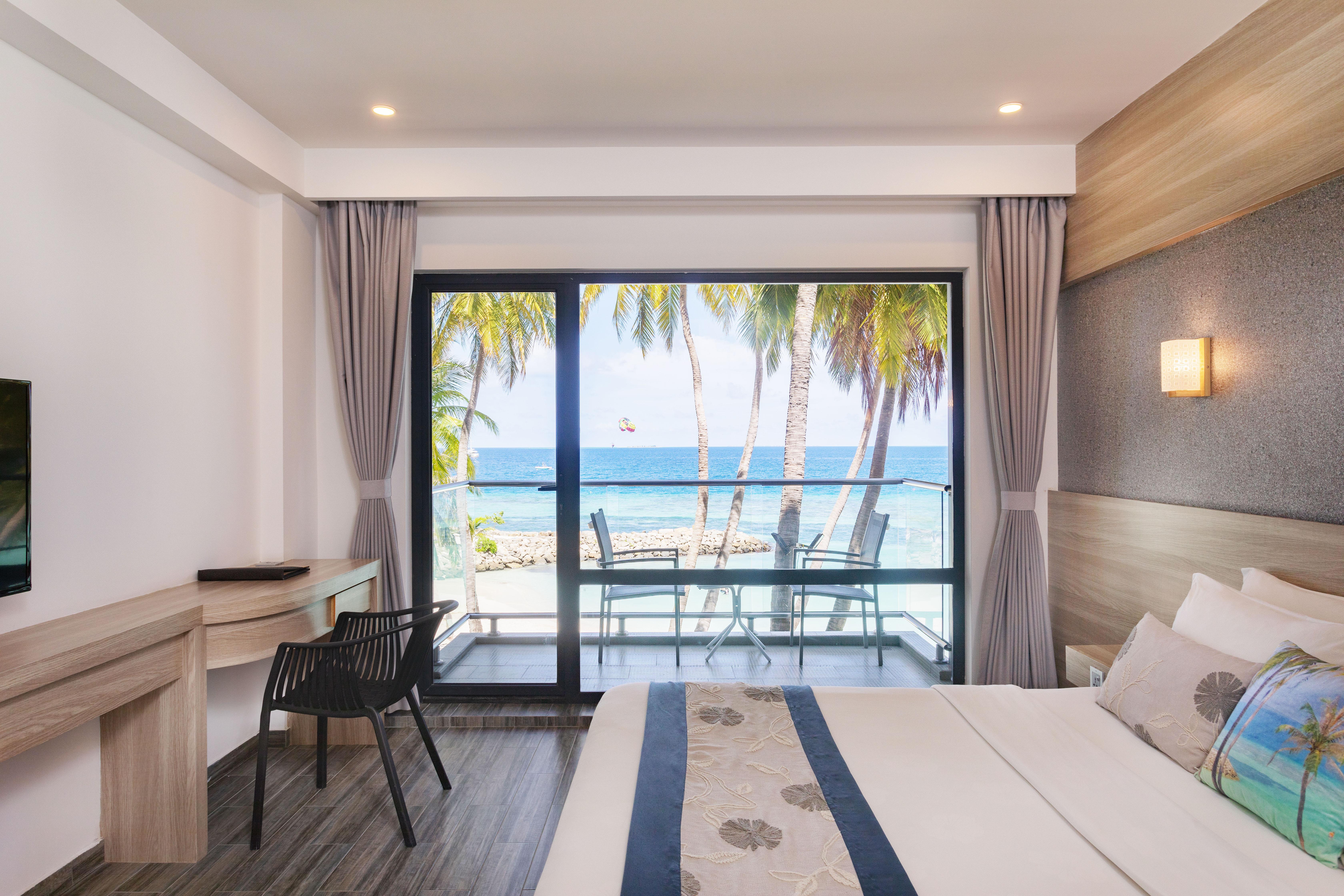 Hotel Kaani Grand Seaview à Maafushi Extérieur photo