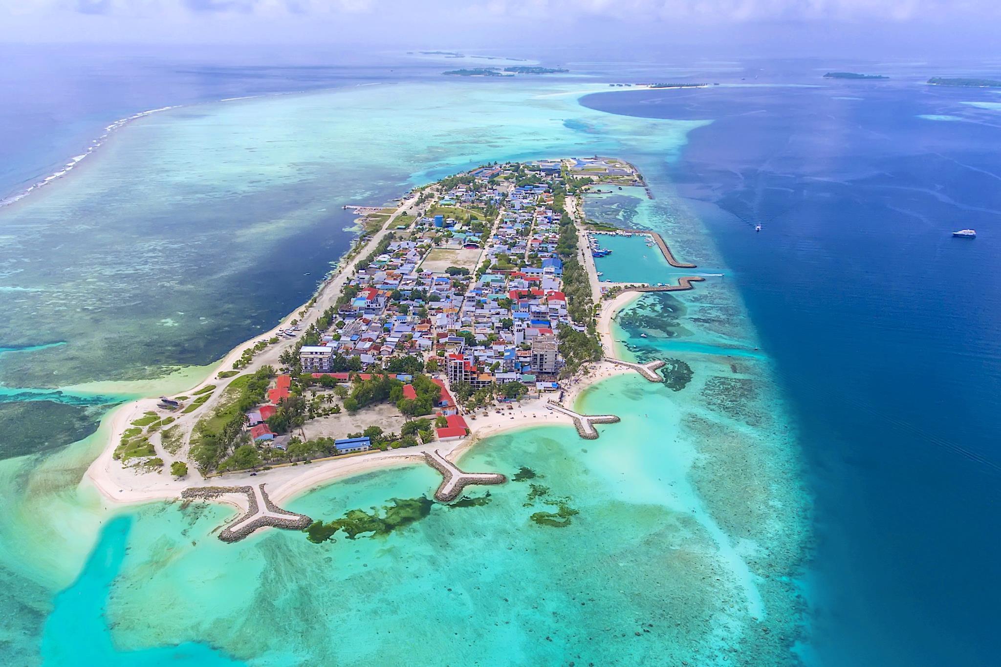 Hotel Kaani Grand Seaview à Maafushi Extérieur photo