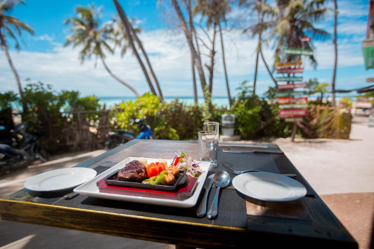 Hotel Kaani Grand Seaview à Maafushi Extérieur photo